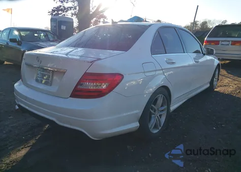 2014 Mercedes-Benz C-Class C 250 Sport из США, поврежденный, VIN WDDGF4HB1EG187151